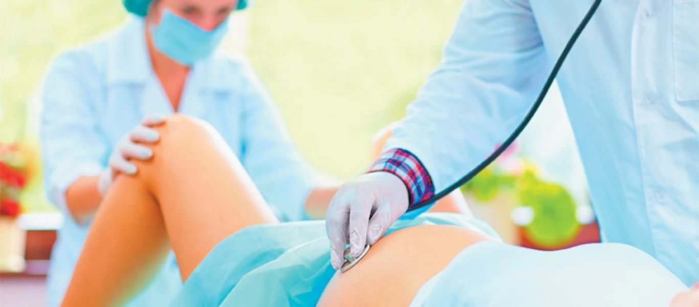 Μ.Βρετανία: Έγκυος με κορωνοϊό πέθανε κατά τη διάρκεια της γέννας - Σώθηκε το μωρό